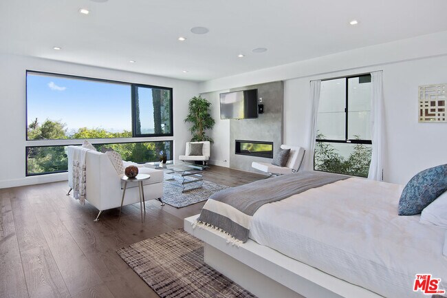 Building Photo - 4130 Parva Ave