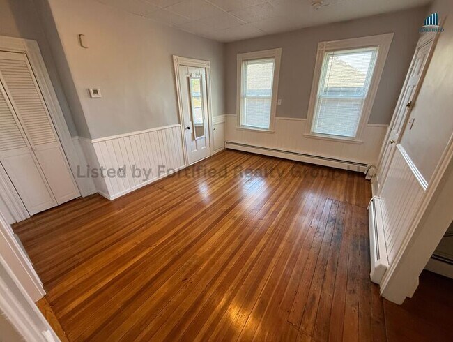 Building Photo - 76 Stetson St