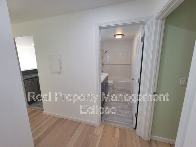 Building Photo - 4415 145th Ave NE