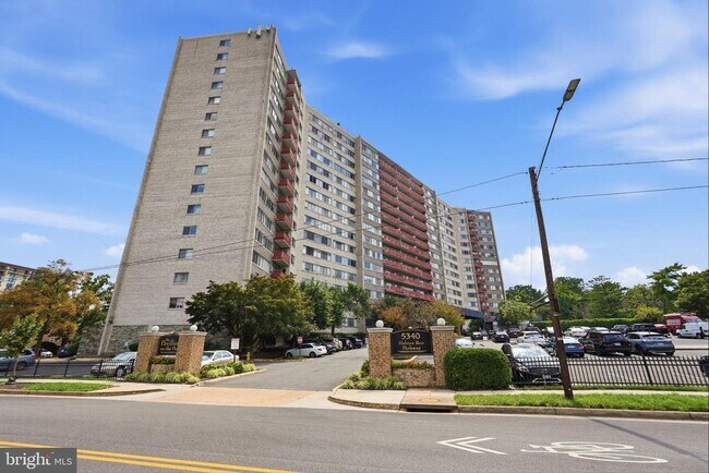 Building Photo - 5340 Holmes Run Pkwy