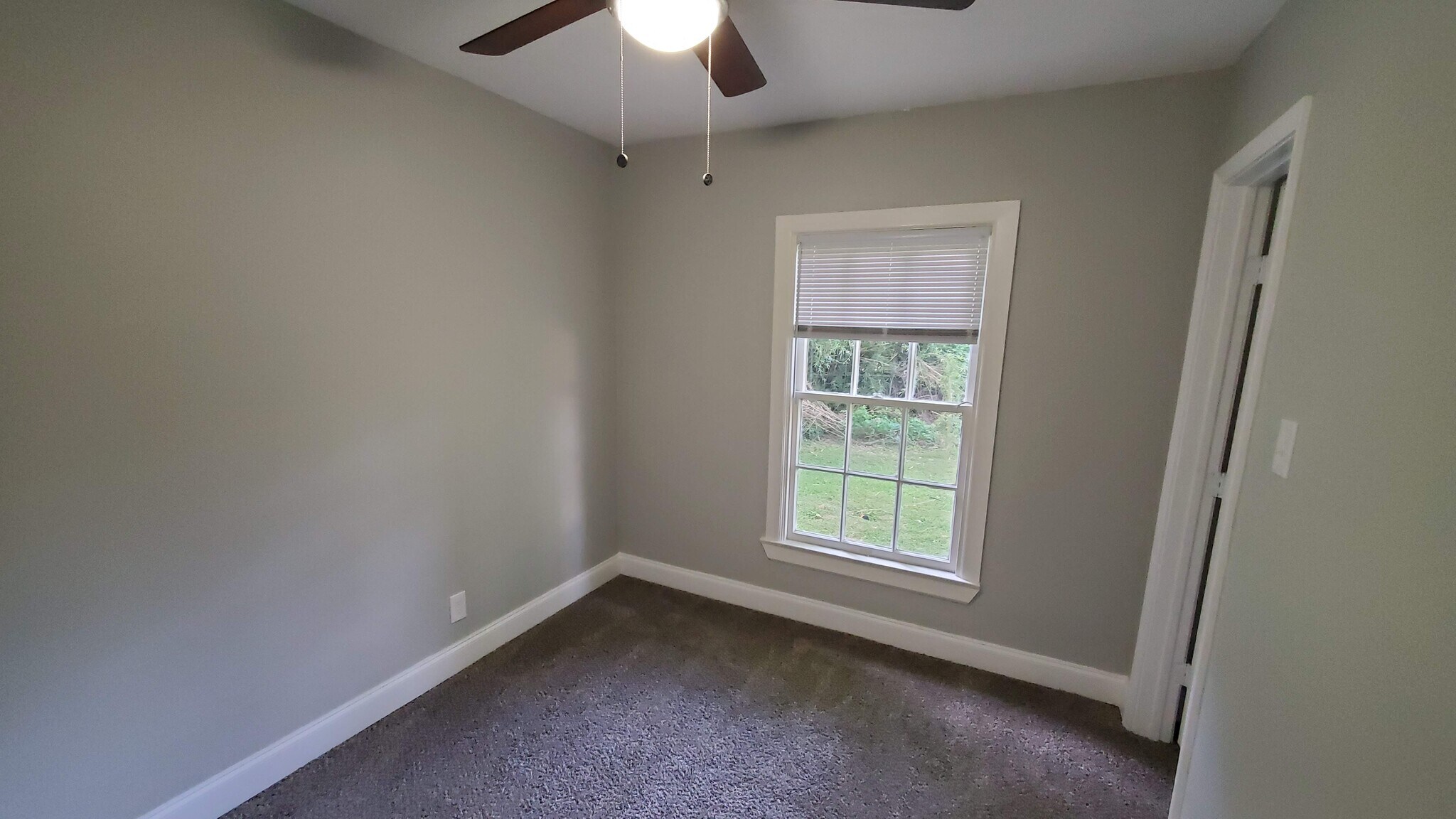 Bedroom 3 - 320 S Ashbel St