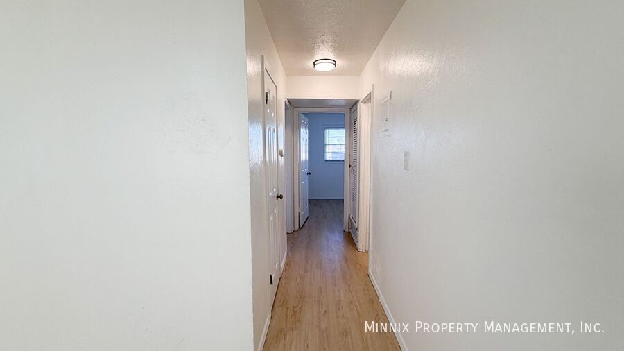 Building Photo - 5005 Avenue W