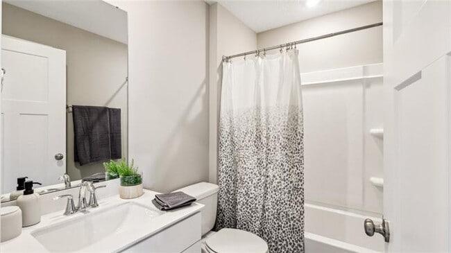 Building Photo - 305 Gable Ct