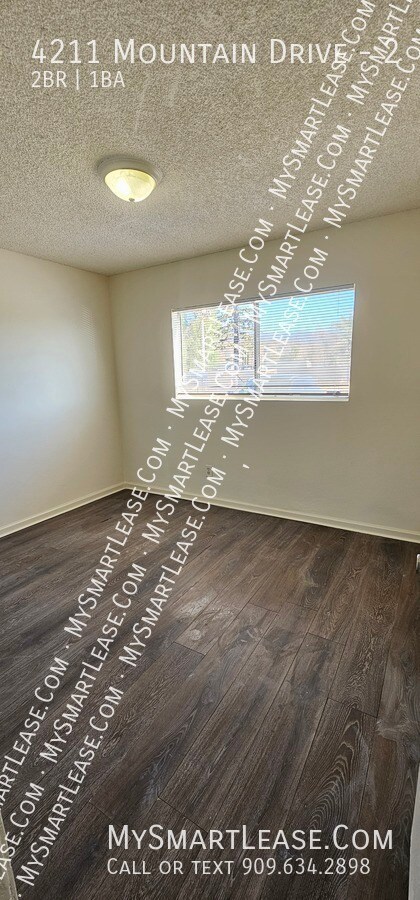 Building Photo - 4211 Mountain Dr