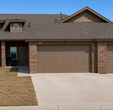 Building Photo - New Beginnings Start with AMRR: Luxury 3 Bedroom Available!