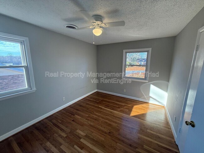 Building Photo - 2563 Wood Valley Rd