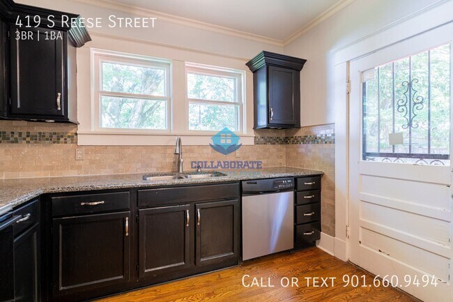 Building Photo - 419 S Reese St
