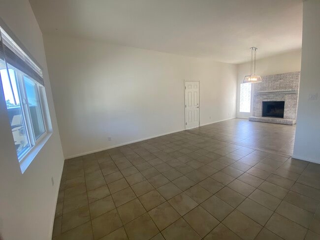 Building Photo - 10501 Delicado Pl NE