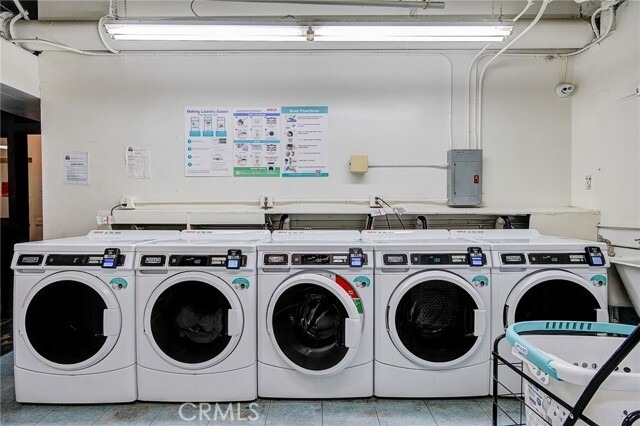 Building Photo - 315 W 3rd St