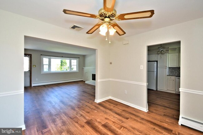 Building Photo - 436 Anthony Rd