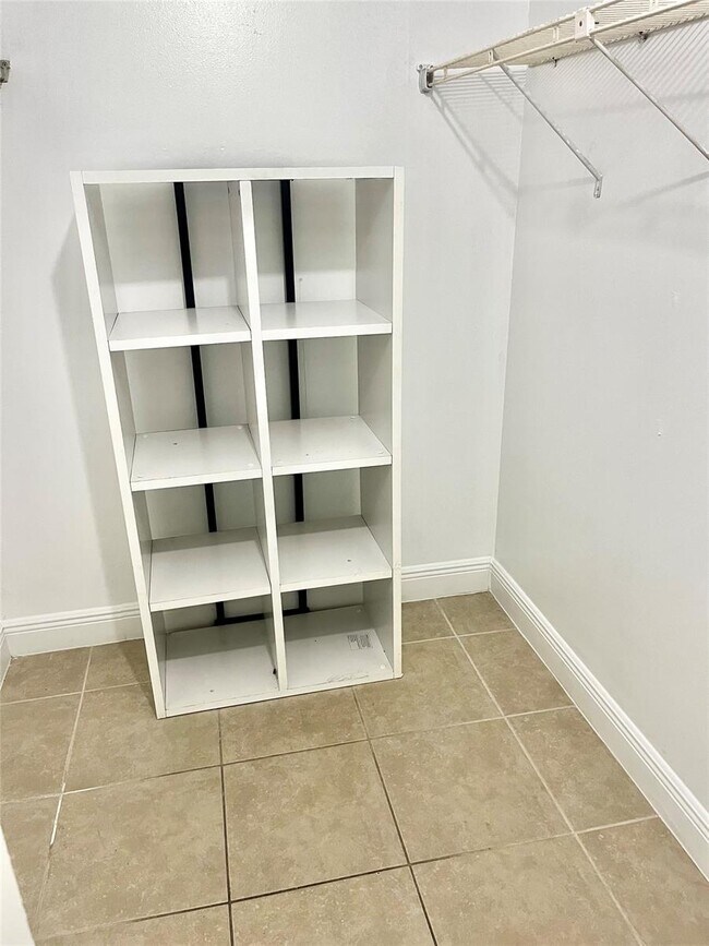 Building Photo - 4394 NW 9th Ave