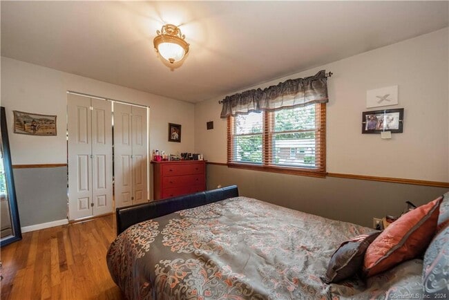 Building Photo - 70 Ivy Rd