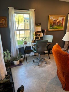 Entryway - 80 Keltan Hts