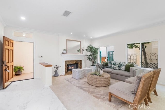 Building Photo - 2562 Woodbury Dr