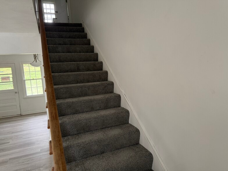 Building Photo - 440 N 20th St