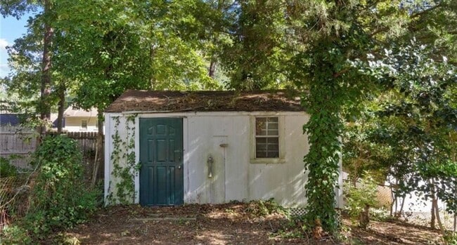 Building Photo - 1820 McGougan Rd