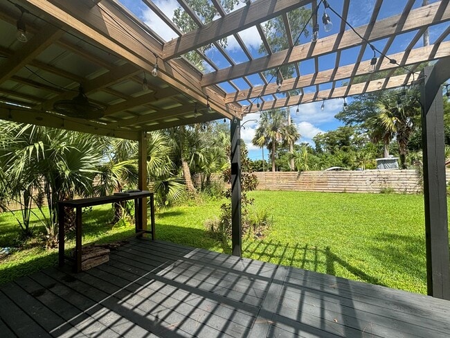 Building Photo - 802 Marvin Ave