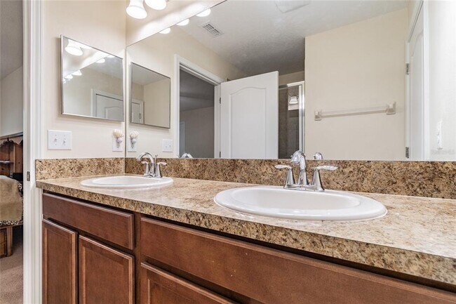 Building Photo - 4046 Mountain Chestnut Way