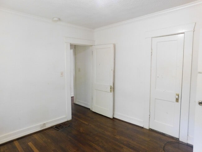 Building Photo - 8020 4th Ave S