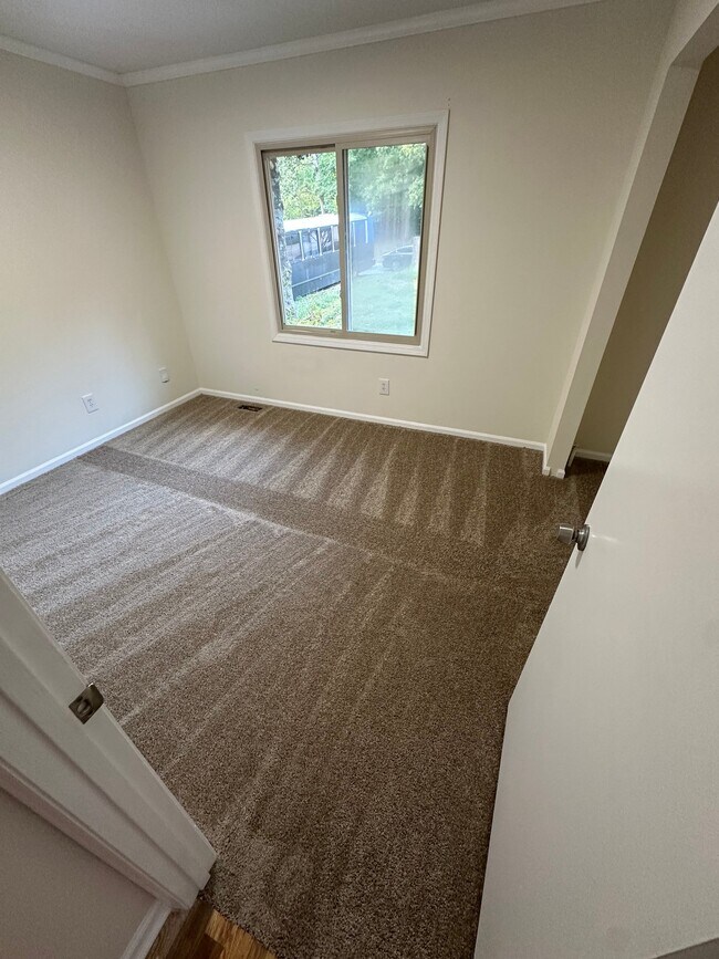 Building Photo - 7312 Barcliff Dr