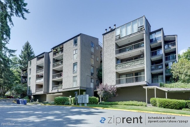 Building Photo - 2 br, 2 bath Condo - 13680 NE 69th St, Red...