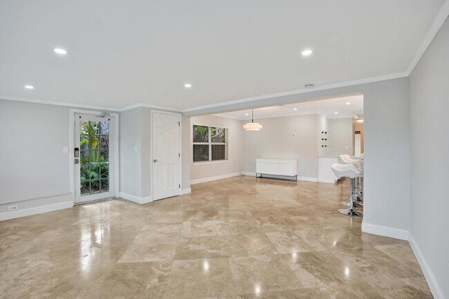 Building Photo - 1145 NE 12th Ave