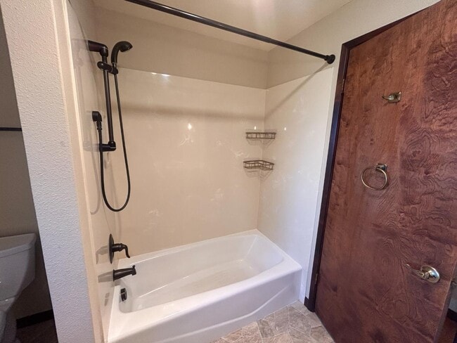 Building Photo - 2100 Hobert St