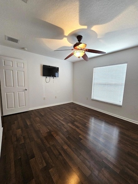 Building Photo - 7533 Topiary Ave