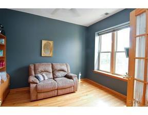 Building Photo - MUST SEE! BEAUTIFUL, 2 BED/2 BATH3rd FL LA...