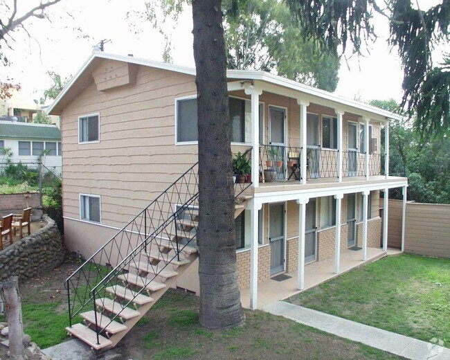 Building Photo - Titus Apartments