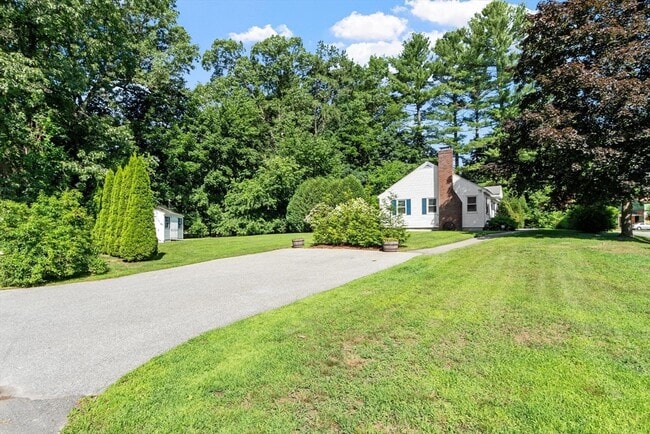Building Photo - 68 Oak Hill Rd