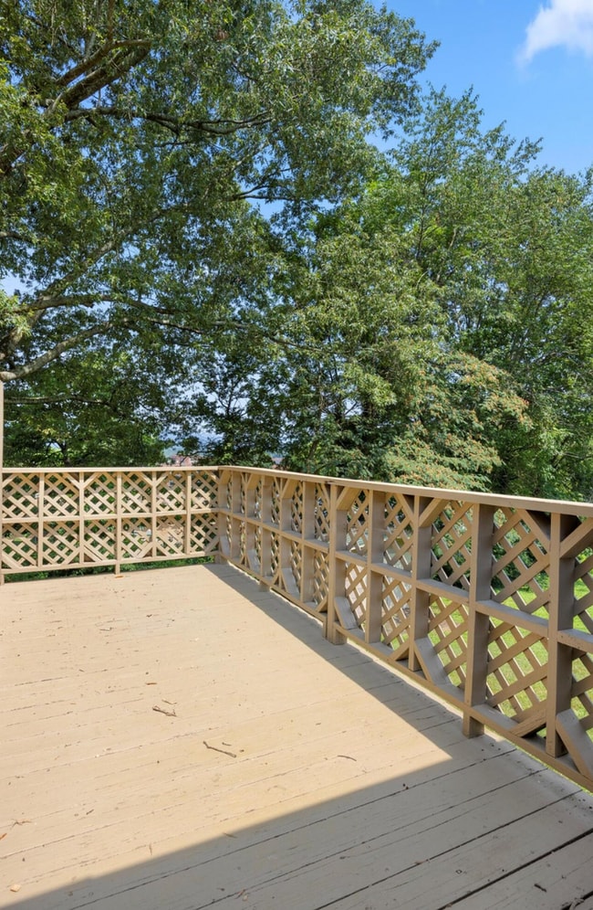 Building Photo - FIRST MONTH FREE! 2 Bed 1 Bath in Rossvill...