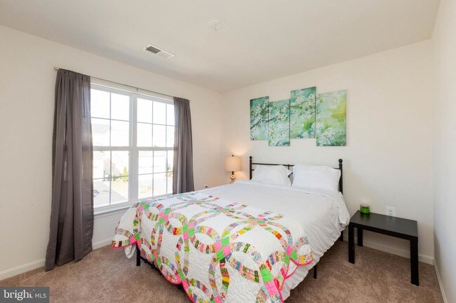 Building Photo - 17670 Cleveland Park Drive