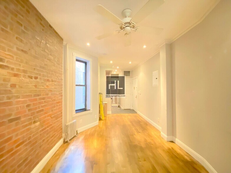 Building Photo - Barrow Street