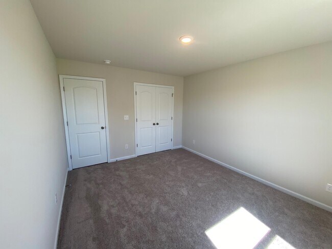 Building Photo - 6015 Weddington Pointe Dr