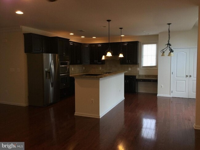Building Photo - 43165 Barnstead Dr