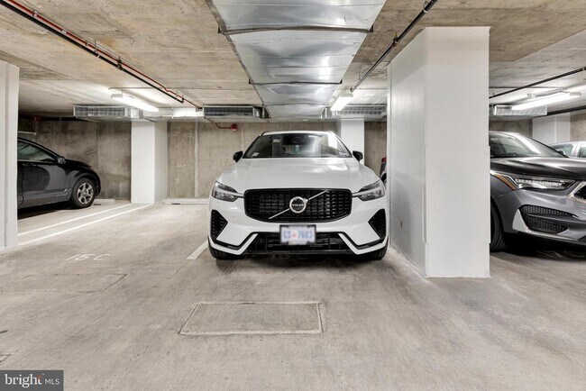 Building Photo - 37 L St SE