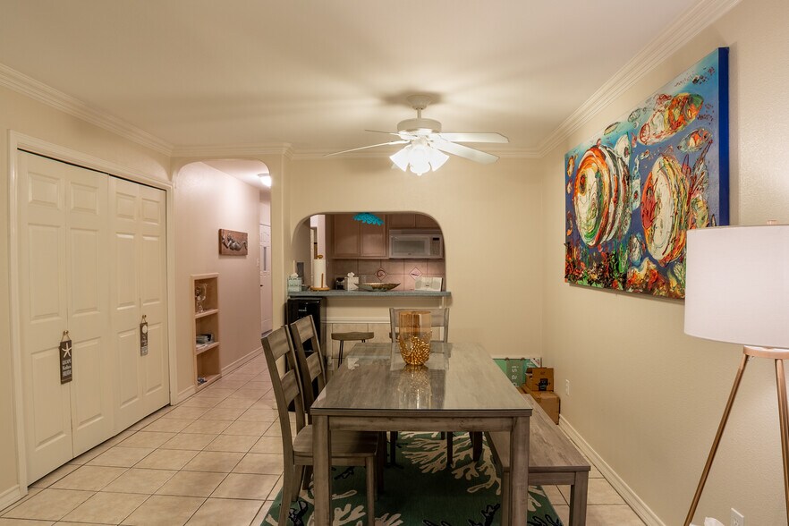 Building Photo - 13969 Ports O Call Dr