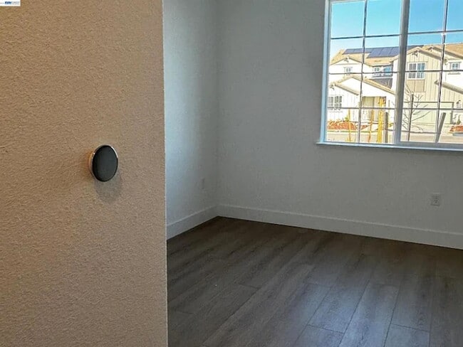 Building Photo - 1967 S Lazuli St