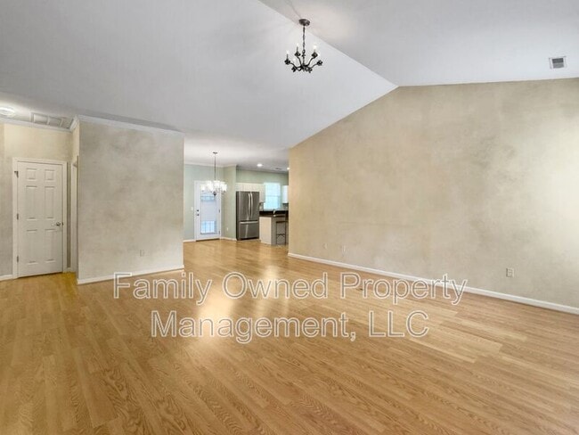 Building Photo - 8627 Grassy Oak Trail