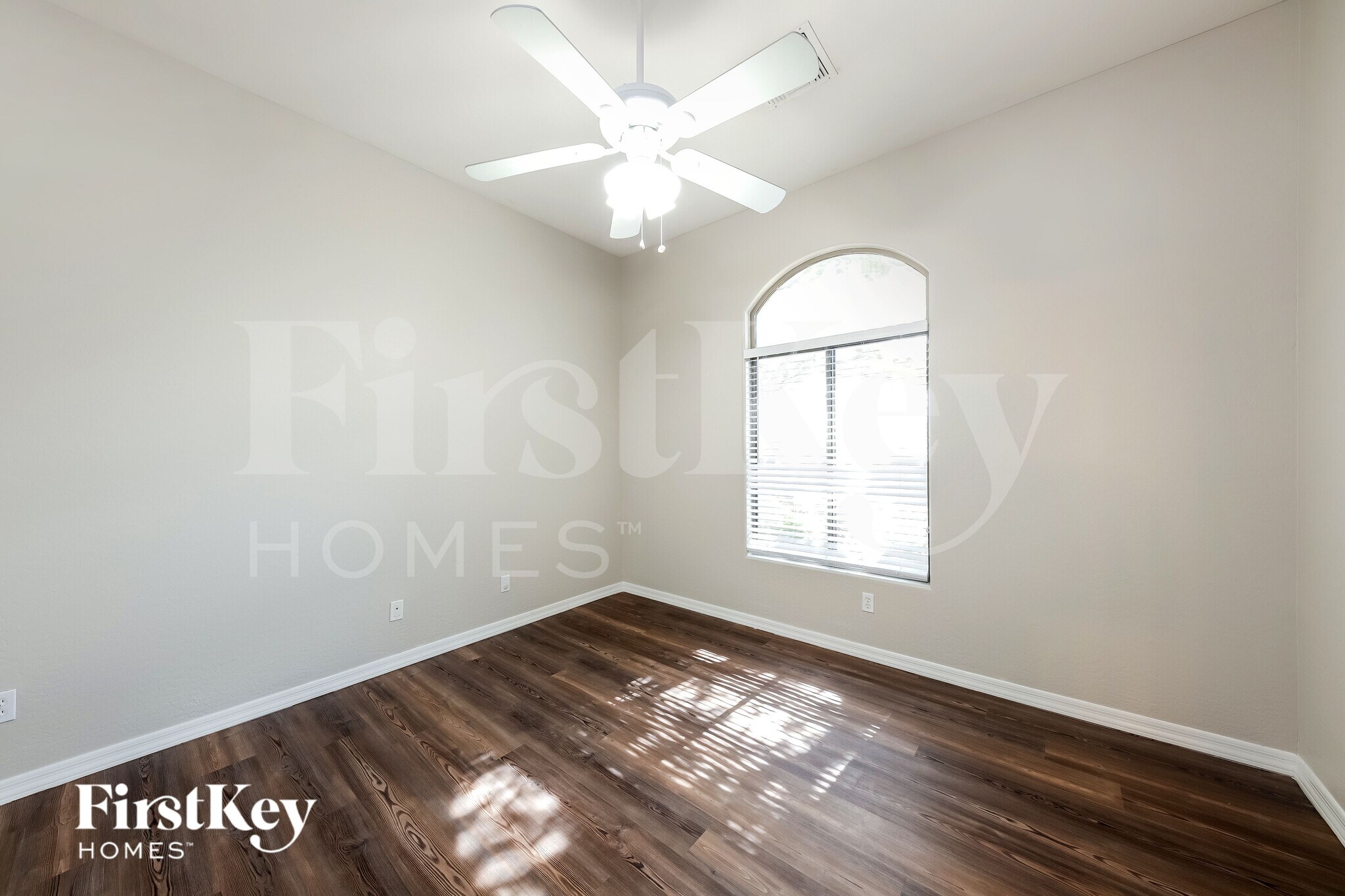Building Photo - 26735 N 65th Dr