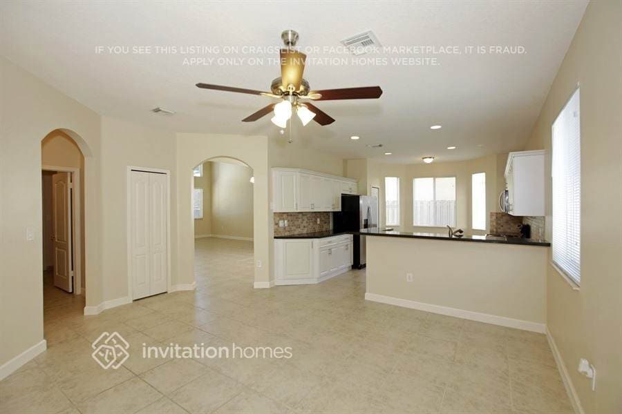 Building Photo - 15374 SW 141st Ct