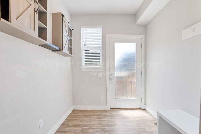 Building Photo - 5829 Beeler St