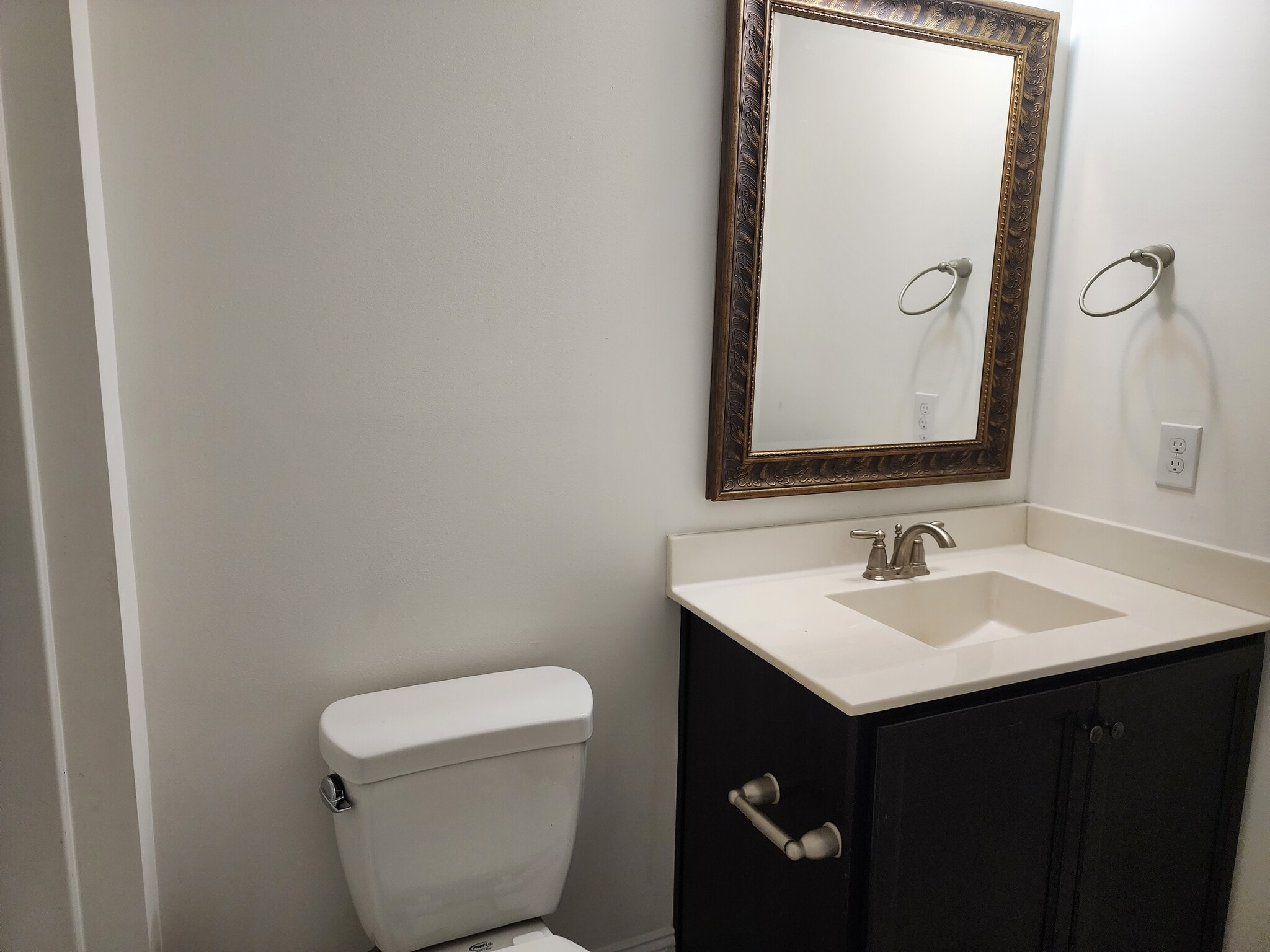 Building Photo - 1650 Bratton Ct