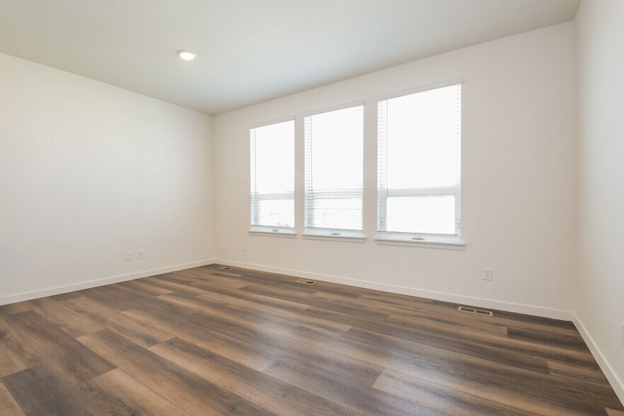 Building Photo - 4734 N Tower Ct
