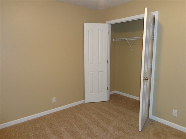 Building Photo - 3720 Southbend Dr