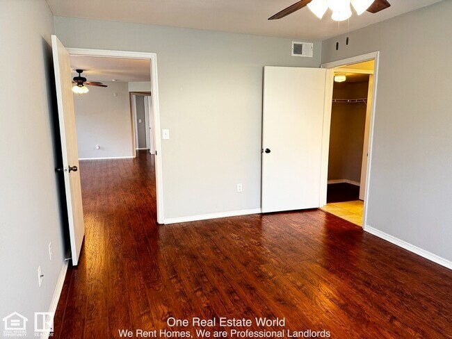 Building Photo - 425 Summit Ridge Pl