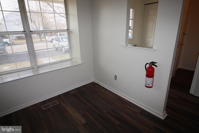 Building Photo - 2437 Norrington Dr