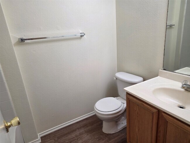 Building Photo - 1803 Northridge Dr