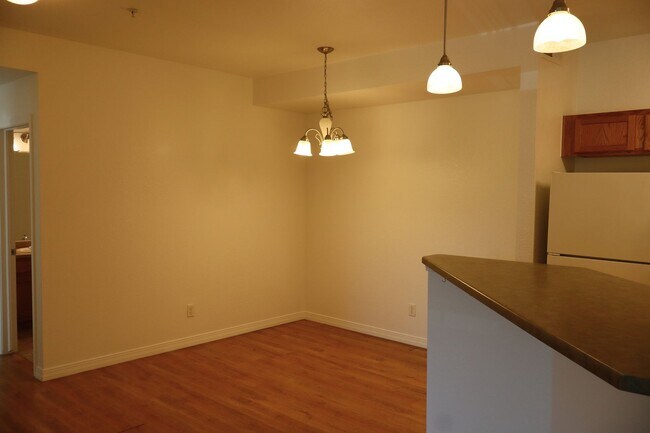Building Photo - Convenient Fort Collins Location – Updated...